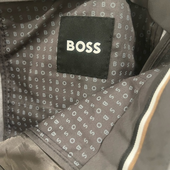 BOSS GRAY FLAT FRONT TROUSER/ 34R / NWT - Picture 3 of 4